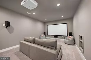 516 Valley Dr SE, Vienna, VA 22180 - Photo 79