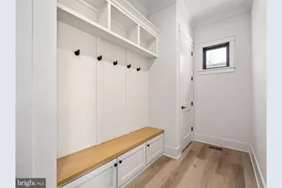 516 Valley Drive SE, Vienna, VA 22180 - Photo 41