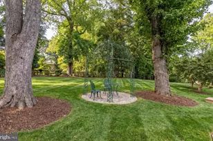 651 Mine Ridge Rd, Great Falls, VA 22066 - Photo 17