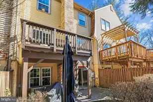 2715 Shawn Leigh Dr, Vienna, VA 22181 - Photo 49