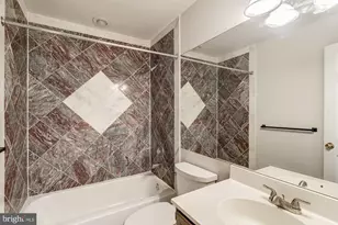 2106 Patty Ln, Vienna, VA 22182 - Photo 33