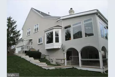 1465 Mayhurst Boulevard, McLean, VA 22102 - Photo 9