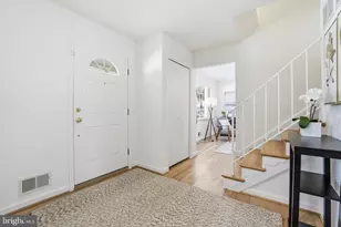 6802 Sydenstricker Rd, Springfield, VA 22152 - Photo 5