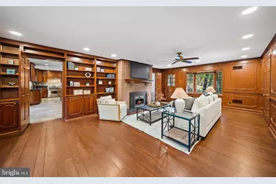 6710 Wemberly Way, McLean, VA 22101 - Photo 11