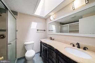 1103 Burwick Dr, Herndon, VA 20170 - Photo 23