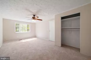1103 Burwick Dr, Herndon, VA 20170 - Photo 25