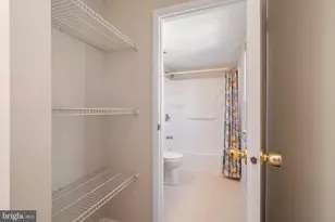 1103 Burwick Dr, Herndon, VA 20170 - Photo 27