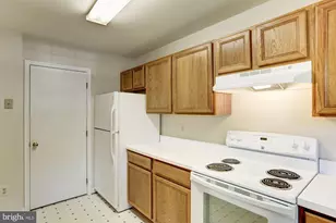 4831 Green Duck Ln, Fairfax, VA 22033 - Photo 11