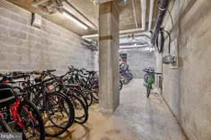 1808 Old Meadow Rd, McLean, VA 22102 - Photo 21