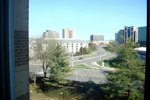 8340 Greensboro Dr, McLean, VA 22102 - Photo 15