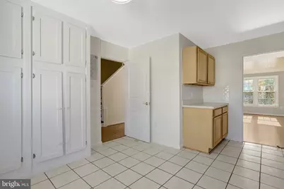 8070 Powderbrook Lane, Springfield, VA 22153 - Photo 9