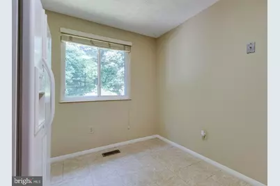 8044 Steeple Chase Court, Springfield, VA 22153 - Photo 9