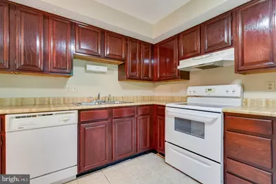 8044 Steeple Chase Court, Springfield, VA 22153 - Photo 5