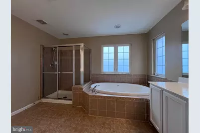 3925 Beeker Mill Place, Chantilly, VA 20151 - Photo 23