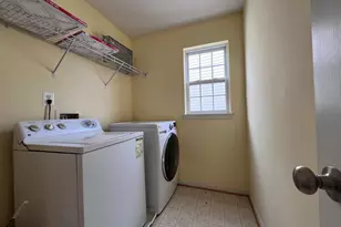 3925 Beeker Mill Pl, Chantilly, VA 20151 - Photo 29