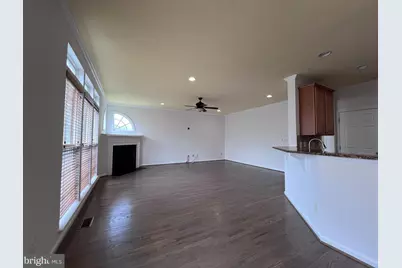 3925 Beeker Mill Place, Chantilly, VA 20151 - Photo 17