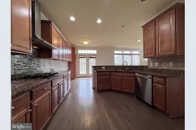 3925 Beeker Mill Place, Chantilly, VA 20151 - Photo 13