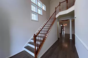 3925 Beeker Mill Pl, Chantilly, VA 20151 - Photo 9