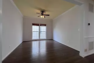 3925 Beeker Mill Pl, Chantilly, VA 20151 - Photo 5