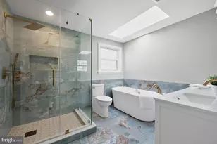 7501 Cross Gate Ln, Alexandria, VA 22315 - Photo 3