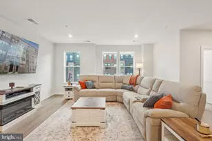 4610 Olivine Dr, Chantilly, VA 20151 - Photo 3