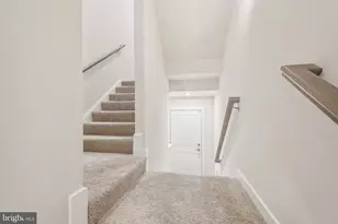 4610 Olivine Dr, Chantilly, VA 20151 - Photo 25