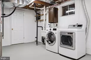 9516 Wallingford Dr, Burke, VA 22015 - Photo 69