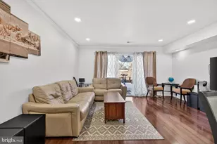 8526 Forrester Blvd, Springfield, VA 22152 - Photo 11