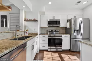 8526 Forrester Blvd, Springfield, VA 22152 - Photo 5