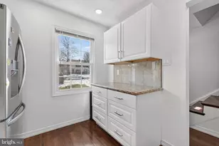 8526 Forrester Blvd, Springfield, VA 22152 - Photo 7