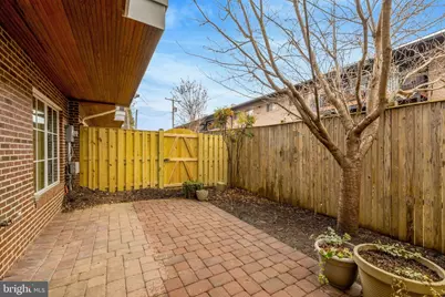 229 Locust Street SE #3, Vienna, VA 22180 - Photo 51