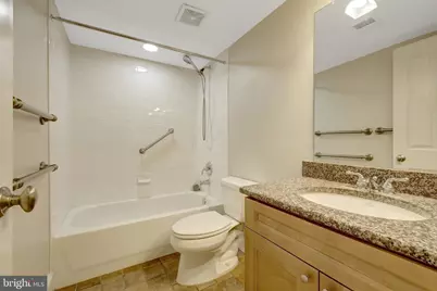 229 Locust Street SE #3, Vienna, VA 22180 - Photo 49