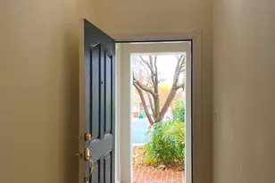 1824 Fonthill, McLean, VA 22102 - Photo 5