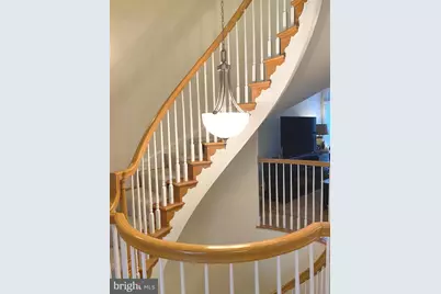 1824 Fonthill #21, McLean, VA 22102 - Photo 9