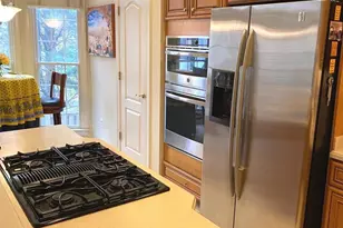 1824 Fonthill, McLean, VA 22102 - Photo 17