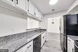 5704 Olde Mill Ct, Alexandria, VA 22309 - Photo 11