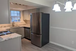 12110 Green Ledge Ct, Fairfax, VA 22033 - Photo 5