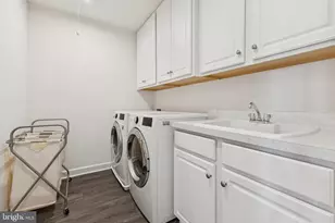 8102 Zoe Pl, Alexandria, VA 22306 - Photo 29