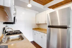 4357 Americana Dr, Annandale, VA 22003 - Photo 11