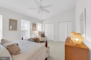 6163 Green Hollow Ct, Springfield, VA 22152 - Photo 15