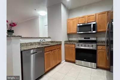 5107 Travis Edward Way #D, Centreville, VA 20120 - Photo 5