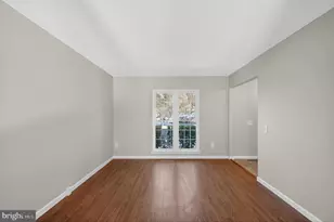 5808 Bunker Woods Ln, Burke, VA 22015 - Photo 13