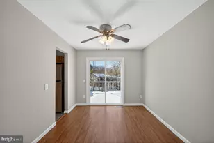 5808 Bunker Woods Ln, Burke, VA 22015 - Photo 7