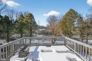 5808 Bunker Woods Ln, Burke, VA 22015 - Photo 9