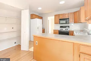 4634 Star Flower Dr, Chantilly, VA 20151 - Photo 25