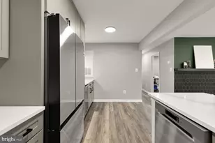 2221 Lovedale Ln, Reston, VA 20191 - Photo 11