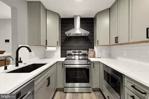 2221 Lovedale Ln, Reston, VA 20191 - Photo 7