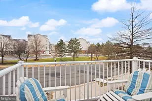 13656 Salk St, Herndon, VA 20171 - Photo 9