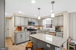 10720 Burr Oak Way, Burke, VA 22015 - Photo 9