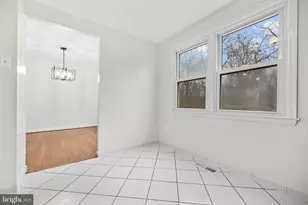 3051 Silent Valley Dr, Fairfax, VA 22031 - Photo 13